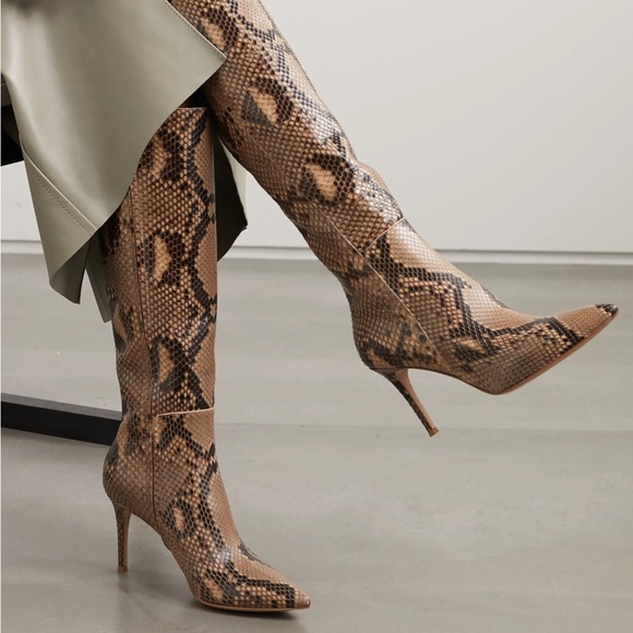 🚨 SALE 🚨Gianvito Rossi Python Boots - Picture 2 of 12